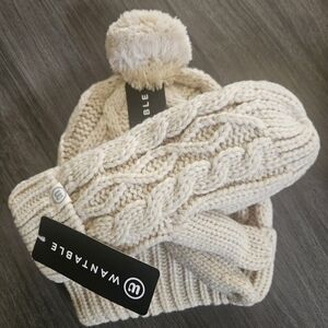 NWT Wantable Tan Cream Winter Cable Knit Hat and Mitten Set Fleece Lined